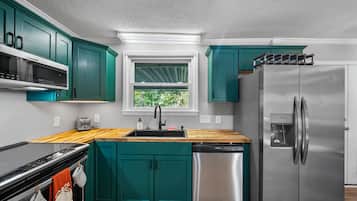 Micro-ondes, four, plaque de cuisson, lave-vaisselle