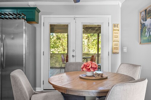 Nashville River Retreat 3BR 5 minutes to the Grand Ole Opry