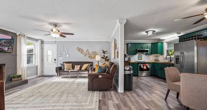 Nashville River Retreat 3BR 5 minutes to the Grand Ole Opry