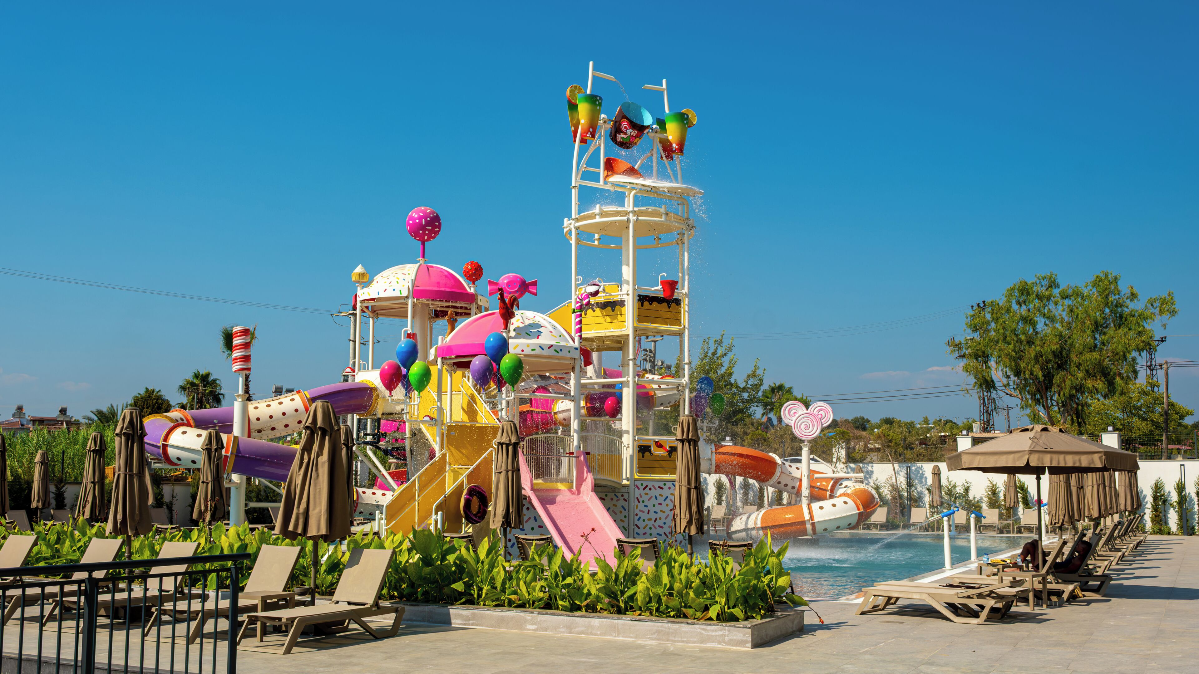 Seasonal outdoor pool, open 9:00 AM to 6:00 PM, free pool cabanas