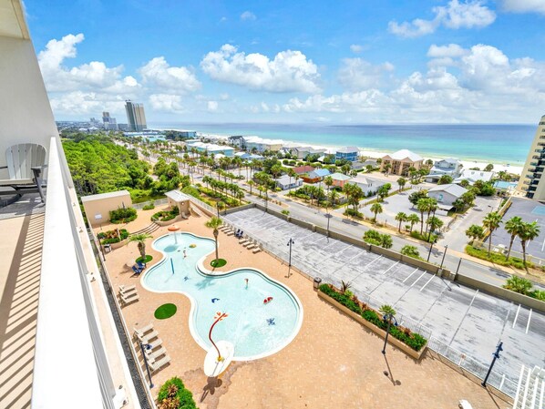 Condo, Plusieurs lits (Laketown Wharf 906) | Piscine | Piscine extérieure, piscine chauffée