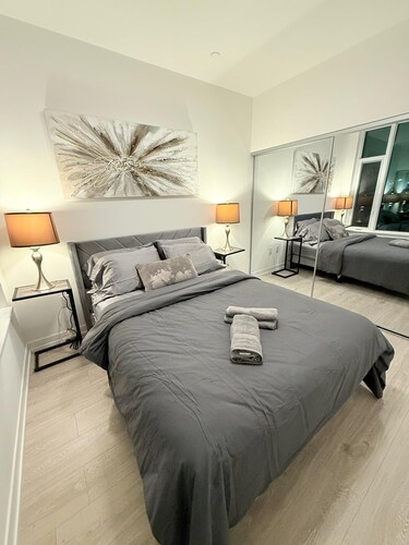 🌟 Executive Condo in Prime Erin Mills Location – Walk to Mall & Hospital 🌟