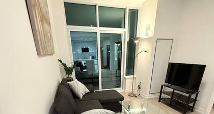 🌟 Executive Condo in Prime Erin Mills Location – Walk to Mall & Hospital 🌟