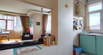 Cozy Apartment in Kadıkoy Baghdad Avenue