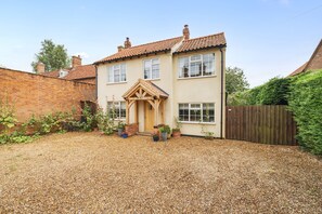 Exterior - Orchard House Docking - sleeps 6 guests  in 3 bedrooms (Docking)