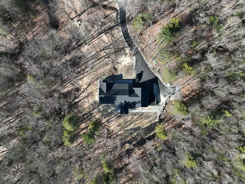 Modern Comfort • Peaceful Bow NH Retreat