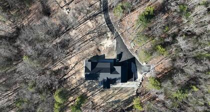 Modern Comfort • Peaceful Bow NH Retreat