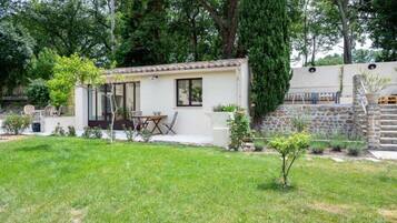 Estudio, vista al jardín | Vista al jardín