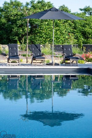 Seasonal outdoor pool - Le Mas des Poules chambres  (Saint-Roman-de-Malegarde)