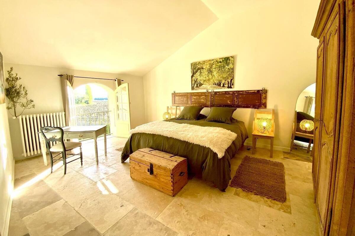 Triple Room, Garden View | Soundproofing, free WiFi