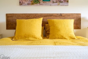 Comfort tweepersoonskamer, uitzicht op zwembad | Gratis wifi