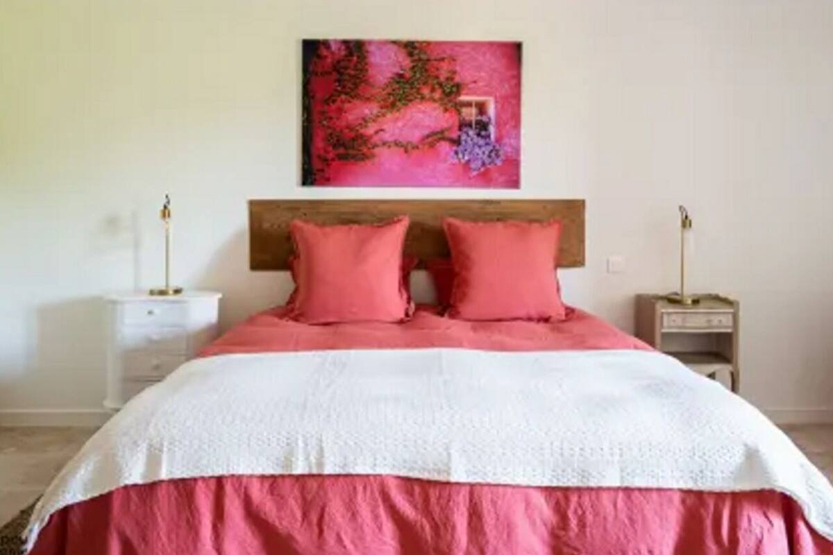 Classic Double Room, Garden View | Soundproofing, free WiFi