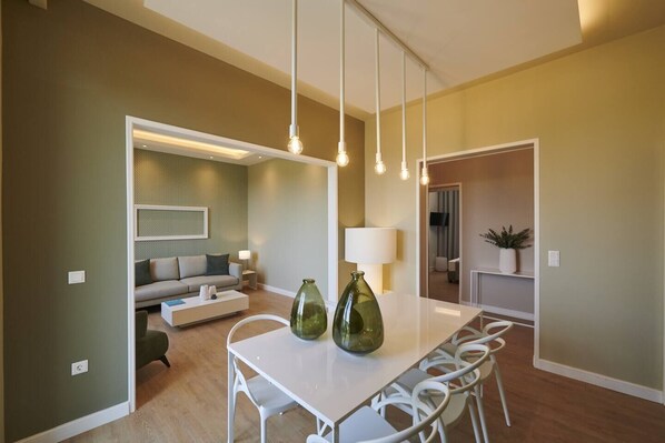 Smart TV, offices