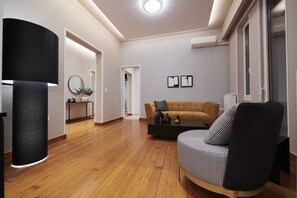 Smart-TV, Kamin, Arbeitsbereiche