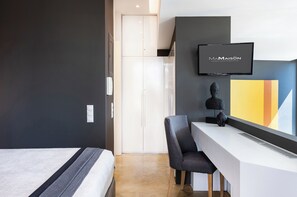 1 chambre, coffres-forts dans les chambres, bureau