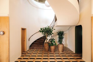 Interior - The Eades Store Projects Studio (London)