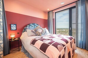 1 chambre, fer et planche à repasser, literie fournie