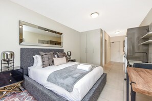 1 bedroom, in-room safe, iron/ironing board, WiFi