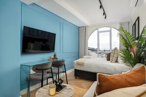 1 quarto, cofres nos quartos, ferros/tábuas de passar roupa, Wi-Fi