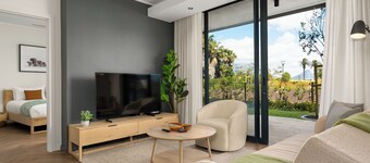 Century City Luxury | Garden and Table Mountain View