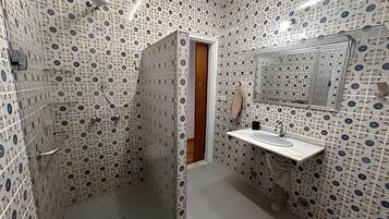 Villa | Bathroom