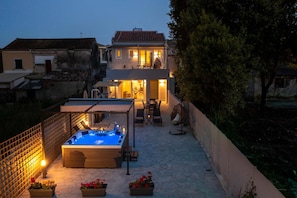 Terrace/patio - Villa 'Aggelle' with Private Terrace, Wi-Fi and Air Conditioning (Potamós)