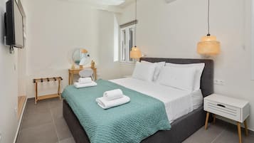 4 habitaciones, tabla de planchar con plancha, wifi y ropa de cama