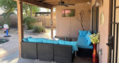 3-bedroom 2 full bathroom home in a quiet neighborhood with plenty of amenities