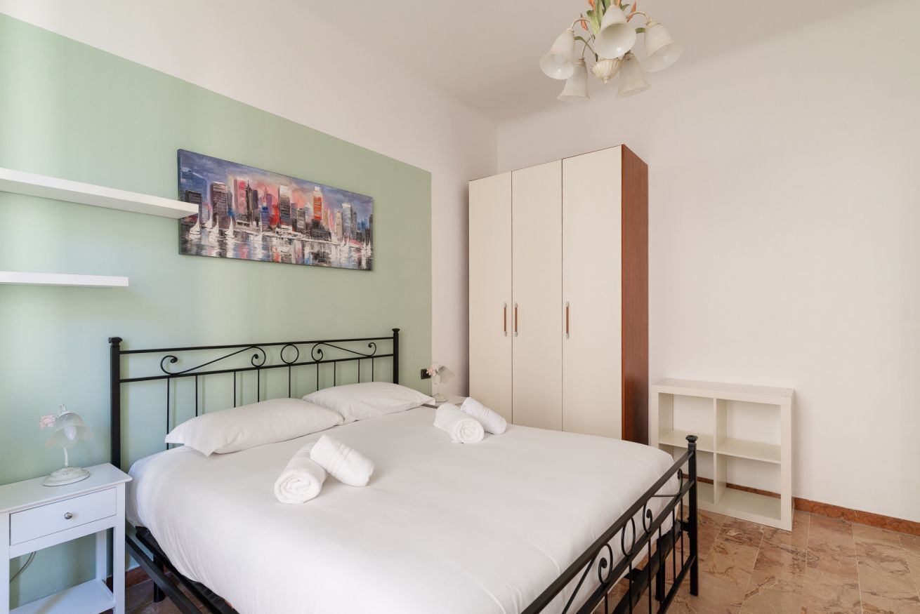 2 bedrooms, iron/ironing board