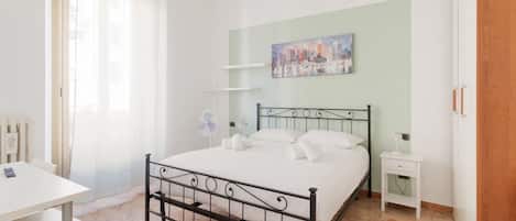 2 bedrooms, iron/ironing board