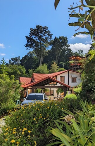 ​Villa Janet: Un Hogar Familiar Único y Acogedor.