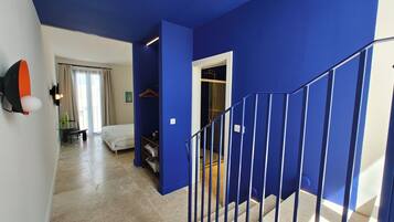Deluxe Suite, City View | Soundproofing, iron/ironing board, free WiFi, bed sheets