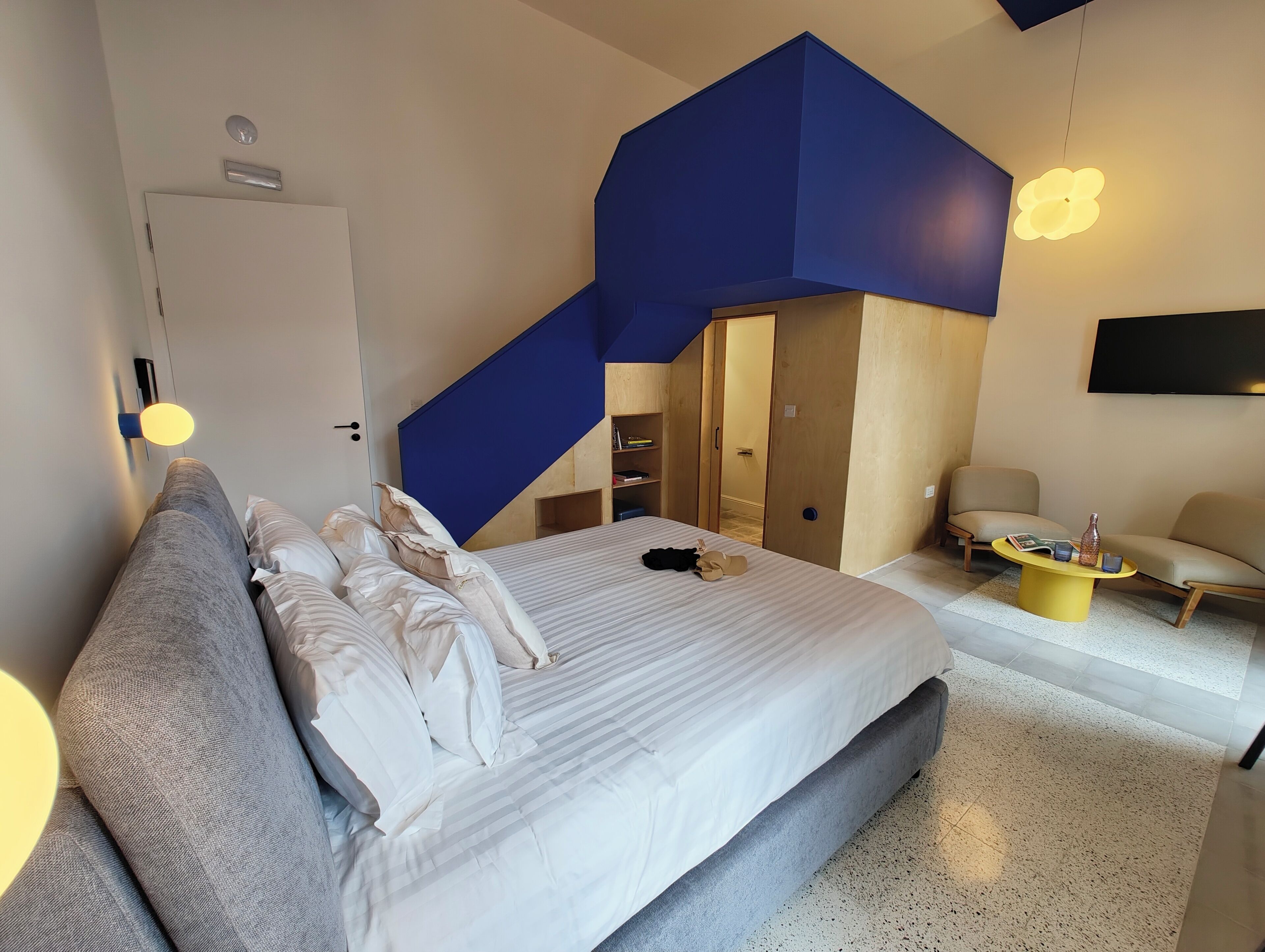 Family Room, Multiple Beds, Terrace, City View