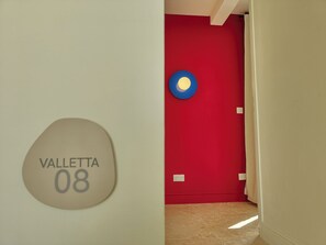 Honeymoon Suite, City View | Soundproofing, iron/ironing board, free WiFi, bed sheets