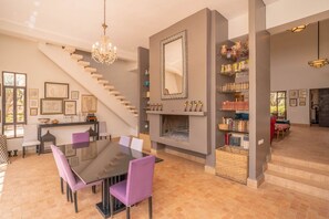 تناول الطعام