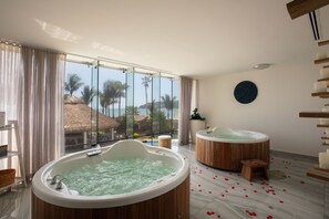 Spa - 🌴 Luxury Beachfront Apartment in Mazatlan's Golden Zone - Pool & Oceanfront (Mazatlán)
