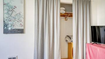 House (0 Bedroom) | Interior