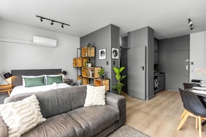 Apartment (0 Bedroom) | Interior