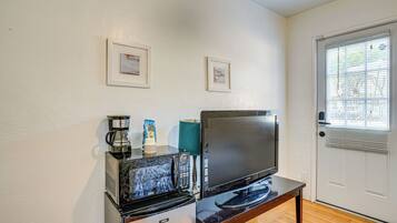 Apartment (0 Bedroom) | Interior