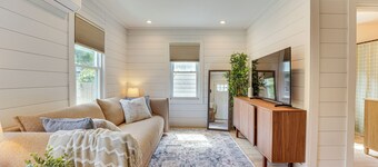 Tiny Home w/ Deck: Close to MSU Campus