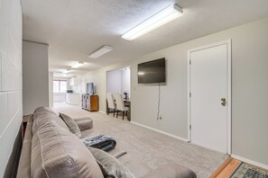 Apartment (0 Bedroom) | Interior - 5 Mi to Branson Strip: Cozy Studio! (Branson)