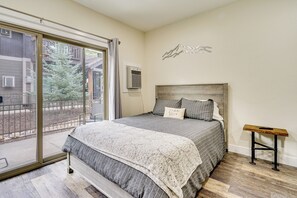 Apartment (0 Bedroom) | Interior - 2 Mi to the Slopes! Park City Condo w/ Hot Tub (Park City)