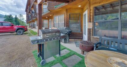 Ski Slope & Mtn Views: Waterfront Red River Studio