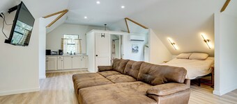 Pool, Fire Pit! Farm Retreat Near Dwtn Weatherford