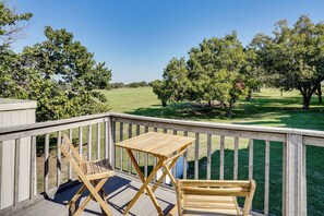 Apartemen (0 Bedroom) | Bagian depan properti