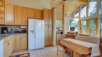 Apartment (0 Bedroom) | Interior