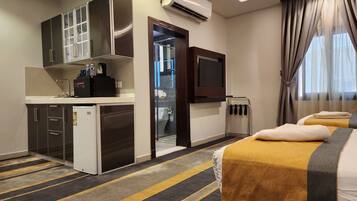 Studio | Premium bedding, memory-foam beds, in-room safe, blackout curtains