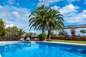 Pool - Villa 'Bovera' with Mountain View, Wi-Fi and Air Conditioning (Campos)