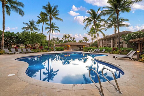 Summer Deal Waikoloa Beach Resort Townhome Sleeps 6 with Hot Tub