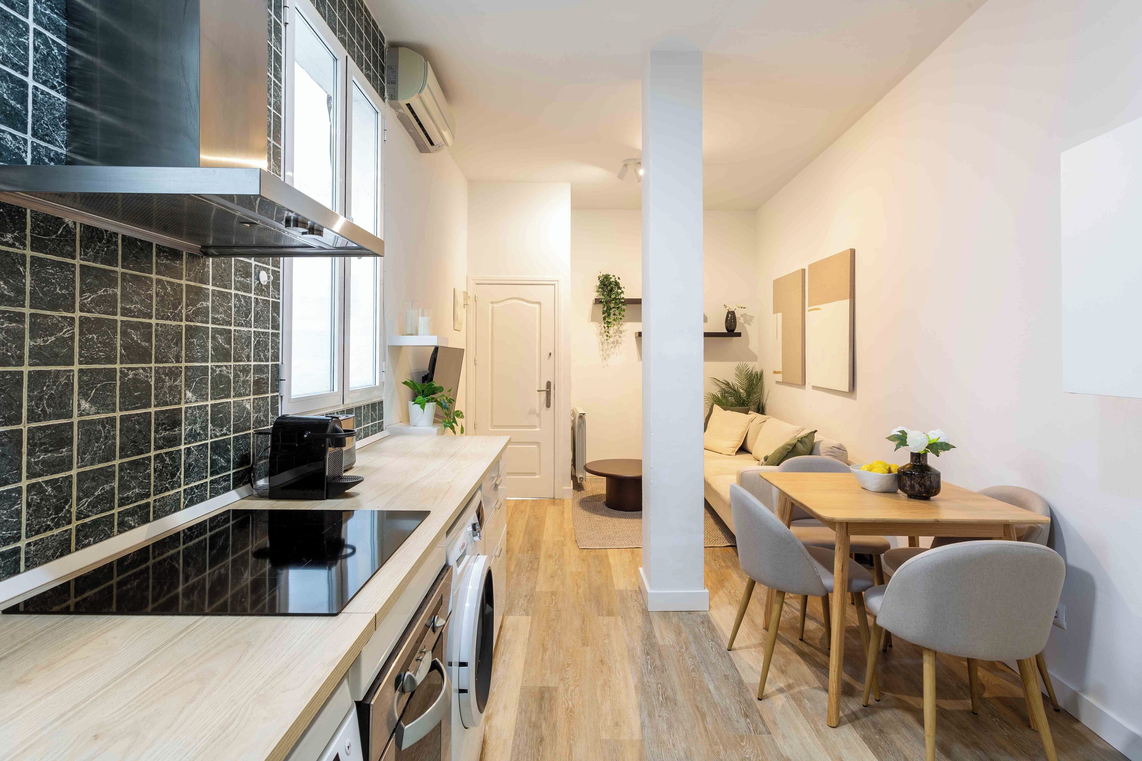 Kühlschrank, Ofen, Herdplatte, Geschirrspüler